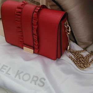Like new Michael Kors shoulder/crossbody bag